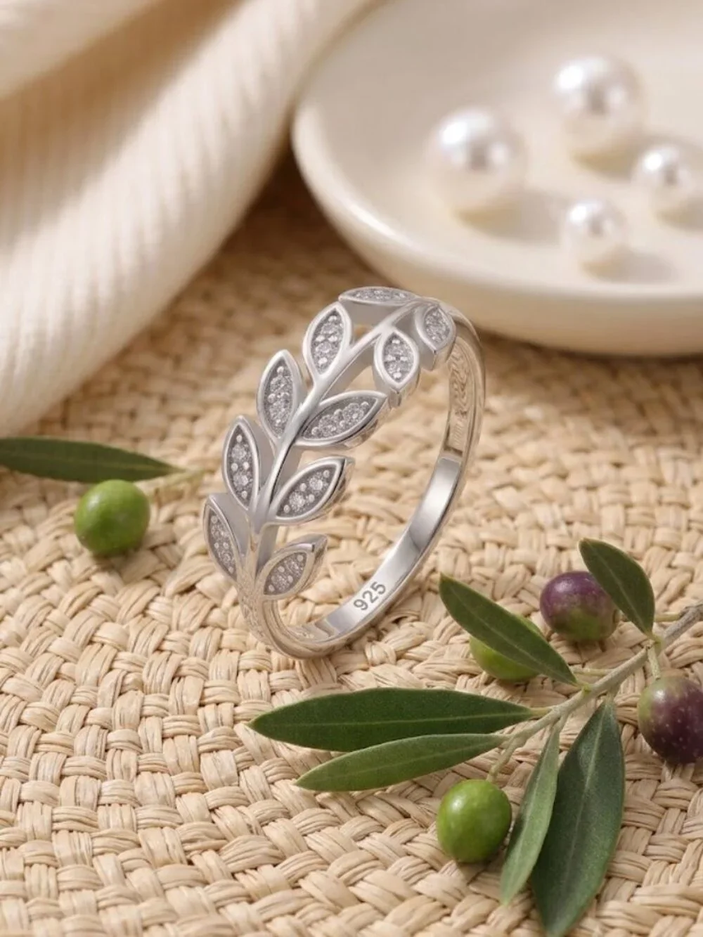 925 Sterling Silver Cubic Zirconia Leaf Vine Botanical Ring Cottagecore Size 8